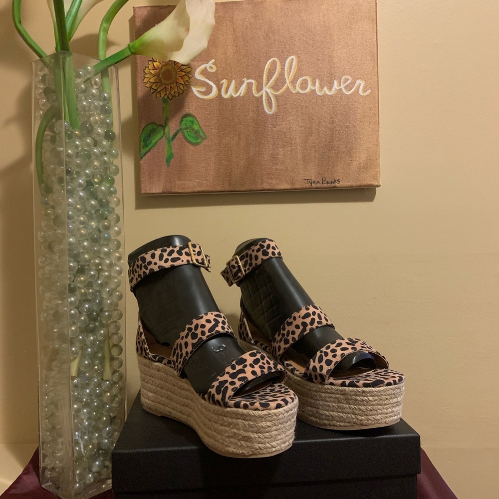 💞Qupid Cheetah Print Platform Sandal💞